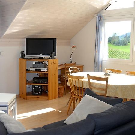 Appartment Aux Lilas Les Geneveys-sur-Coffrane المظهر الخارجي الصورة