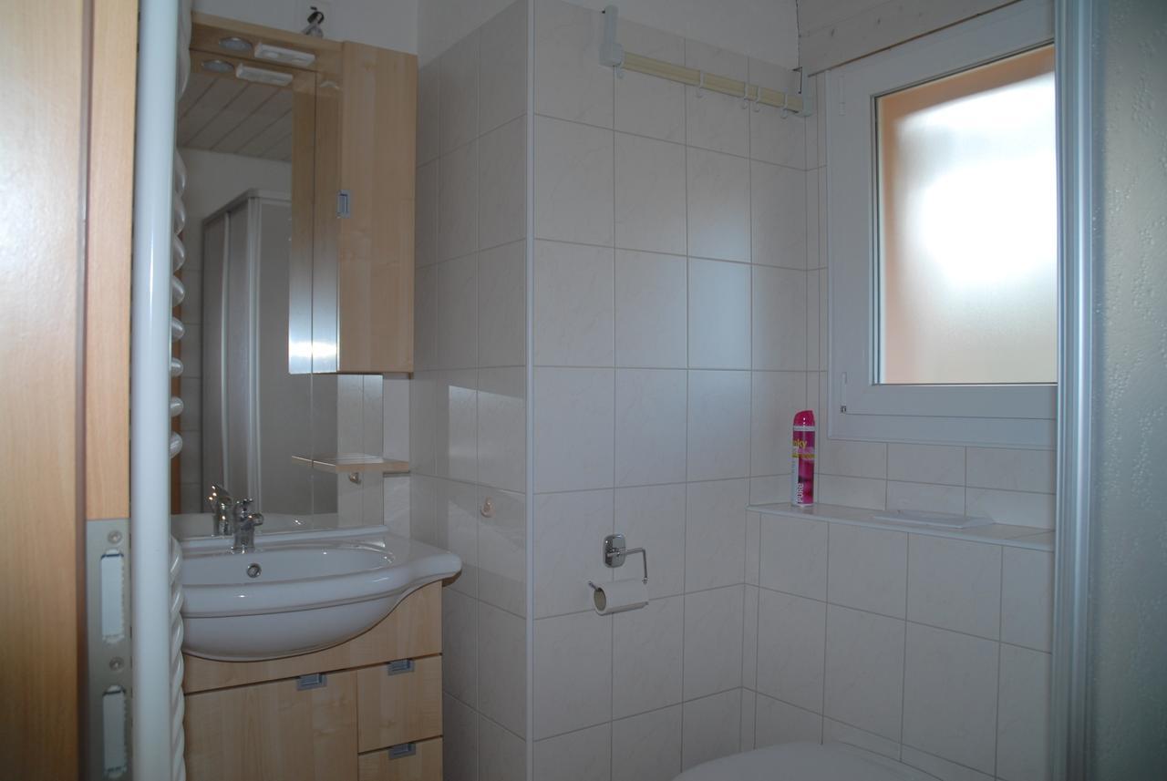 Appartment Aux Lilas Les Geneveys-sur-Coffrane المظهر الخارجي الصورة