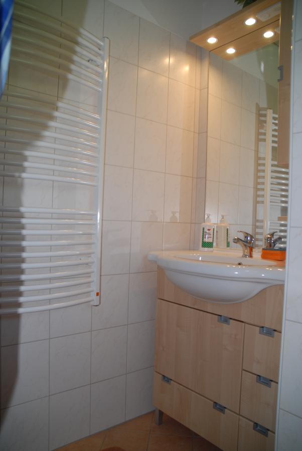 Appartment Aux Lilas Les Geneveys-sur-Coffrane المظهر الخارجي الصورة
