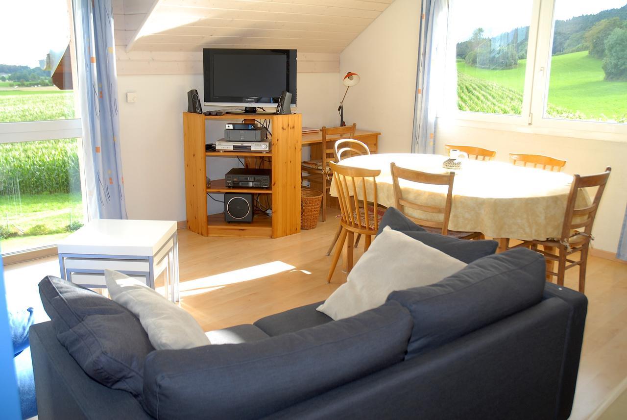Appartment Aux Lilas Les Geneveys-sur-Coffrane المظهر الخارجي الصورة
